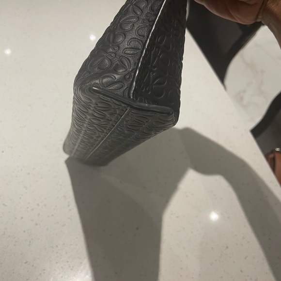 Loewe T pouch - Picture 6 of 9